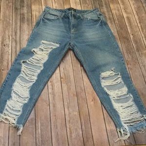 Cute destroyed fashion nova jeans
